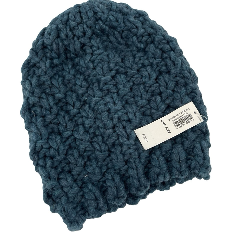 Old Navy Chunky Crochet Knit Beanie Teal Blue Slouchy Winter Hat One Size NWT